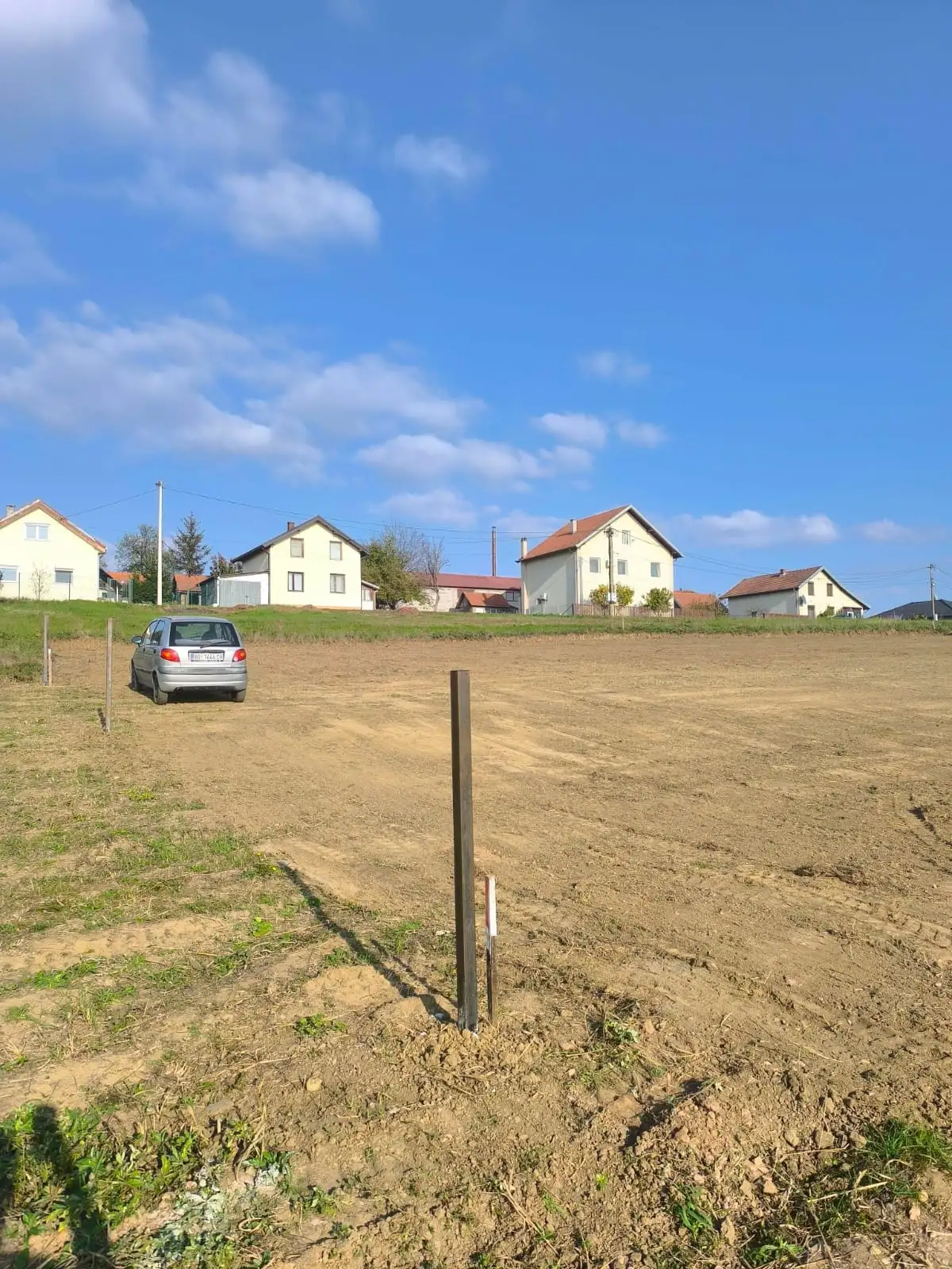 Čišćenje i ravnanje placa